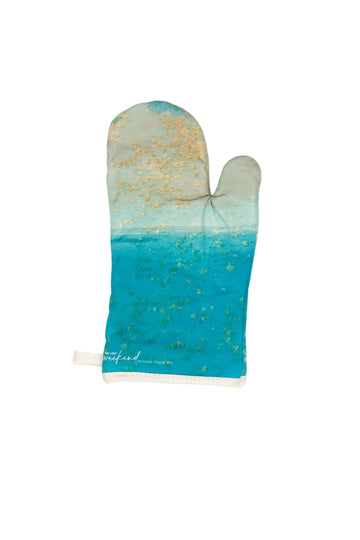 Broome Coast Oven Mitts | pic- A little lost weekend moment in your everyday.Sold in pairs.
