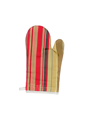 The Waratah Oven Mitts | lineal - A little lost weekend moment in your everyday.Sold in pairs
