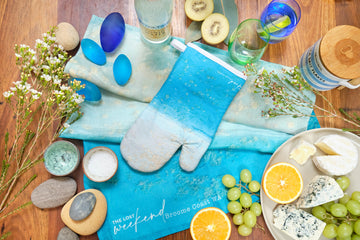 Broome Coast Oven Mitts | pic- A little lost weekend moment in your everyday.Sold in pairs.
